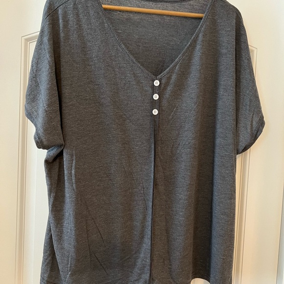 Charcoal V-Neck Buttoned Women's Top - Picture 1 of 3